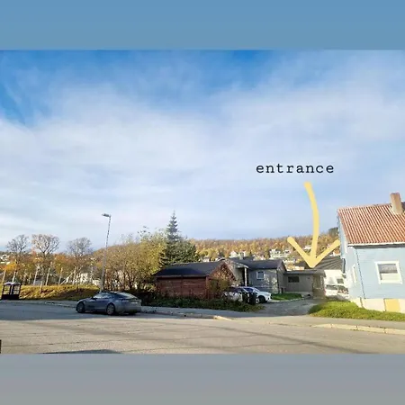 Northern Living 2 With Shared Bathroom *