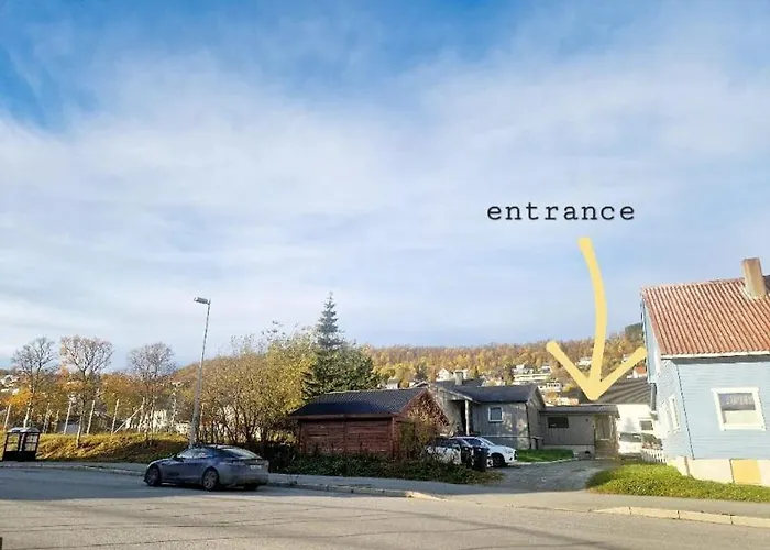 Northern Living 2 With Shared Bathroom *